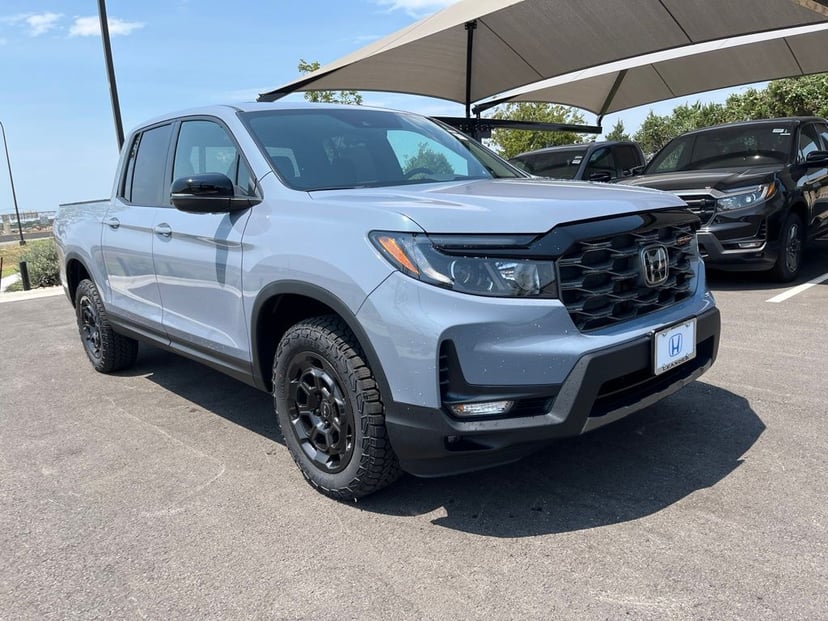 2026 Honda Ridgeline - Image 2