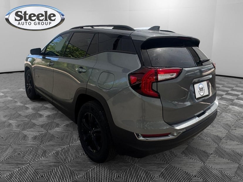 2024 GMC Terrain - Image 2