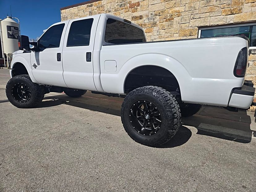 2016 Ford F-250 - Image 3