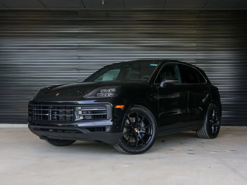 2026 Porsche Cayenne - Image 1