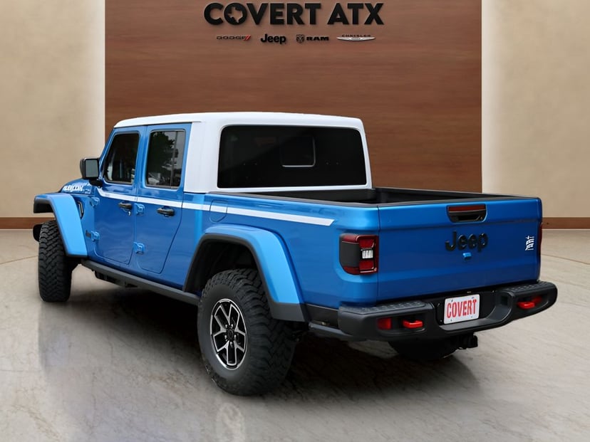 2026 Jeep Gladiator - Image 2