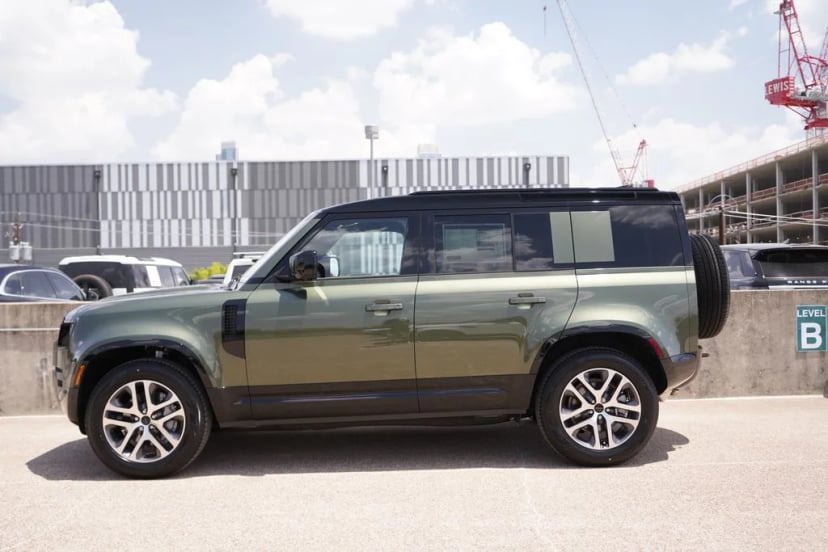 2026 Land Rover Defender - Image 3