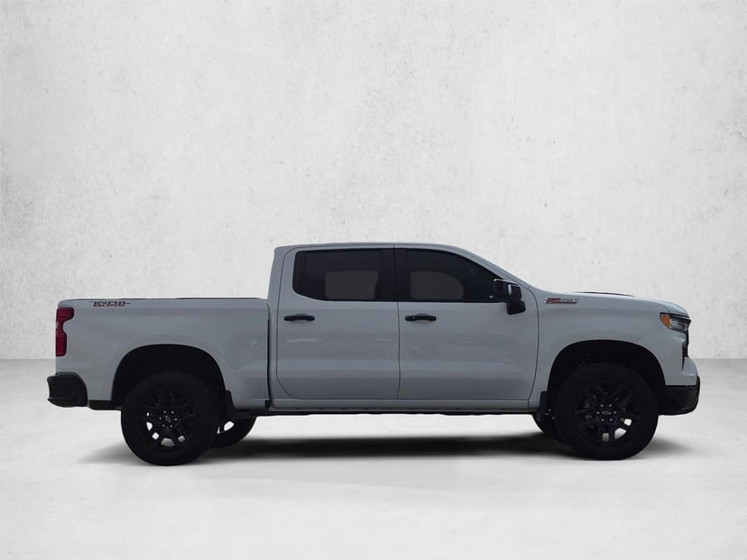 2026 Chevrolet Silverado 1500 - Image 3