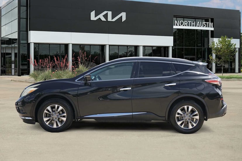 2015 Nissan Murano - Image 2