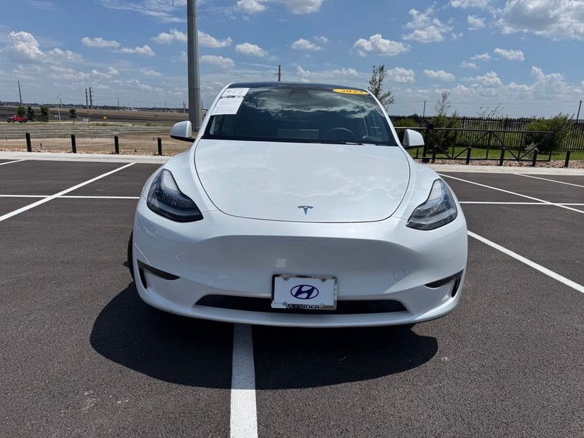 2023 Tesla Model Y - Image 3