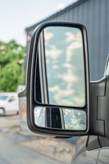 2016 Mercedes-Benz Sprinter - Preview 13