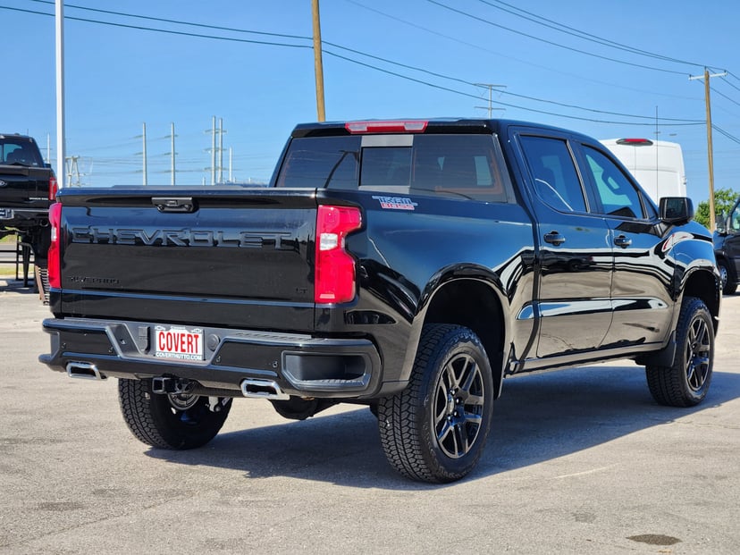 2026 Chevrolet Silverado 1500 - Image 3