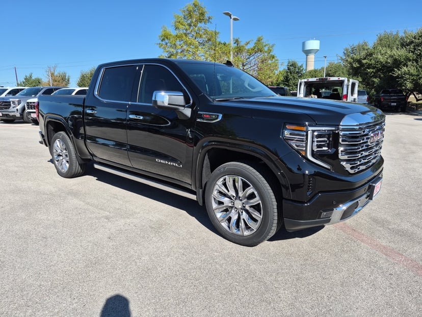 2026 GMC Sierra 1500 - Image 1