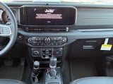 2026 Jeep Wrangler - Preview 3