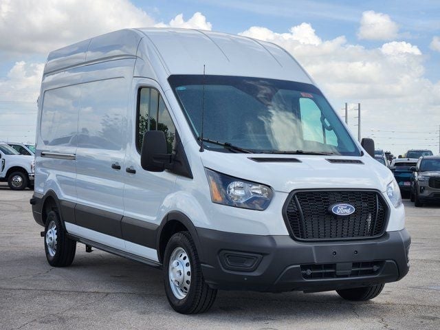 2026 Ford Transit - Image 3