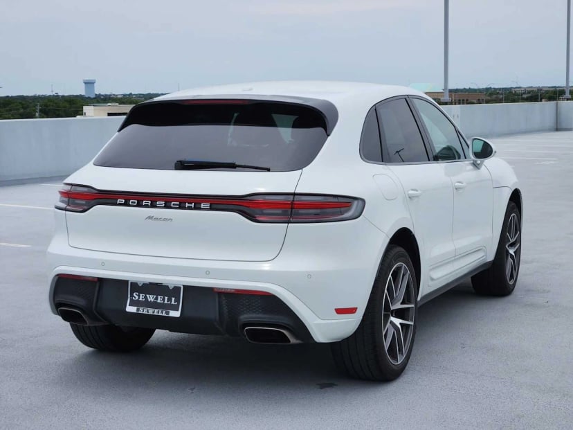 2023 Porsche Macan - Image 2
