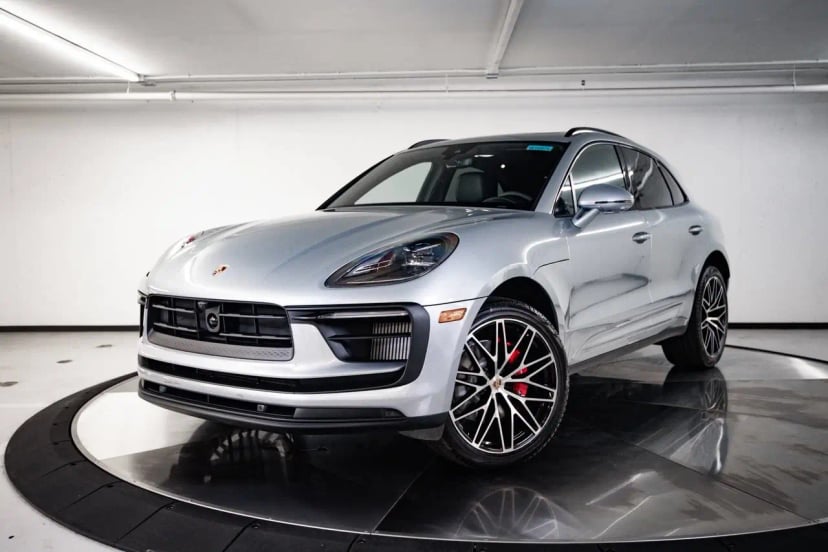 2026 Porsche Macan - Image 1