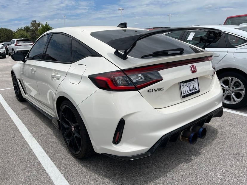 2025 Honda Civic Type R - Image 3