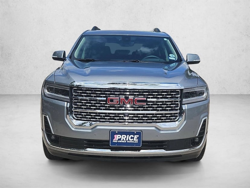 2023 GMC Acadia - Image 3