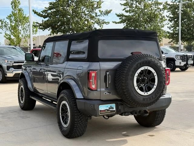 2022 Ford Bronco - Image 2