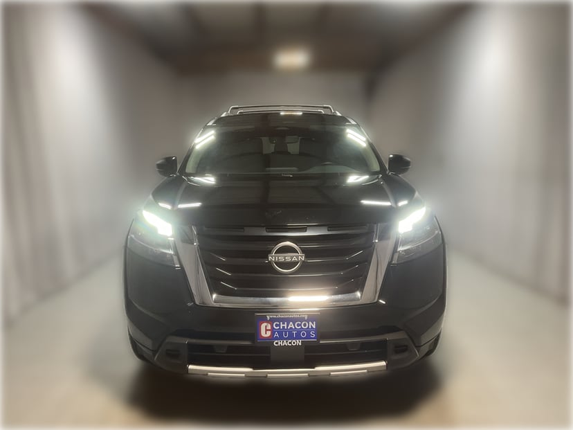 2024 Nissan Pathfinder - Image 2