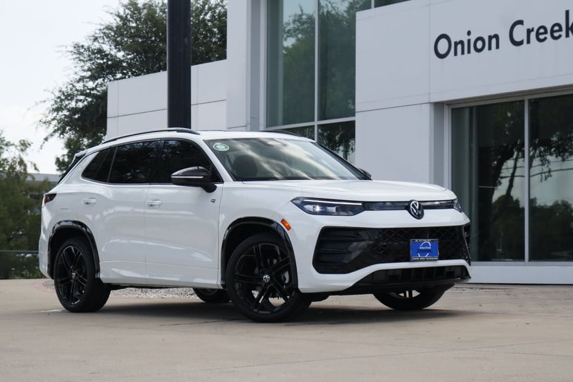 2026 Volkswagen Tiguan - Image 1