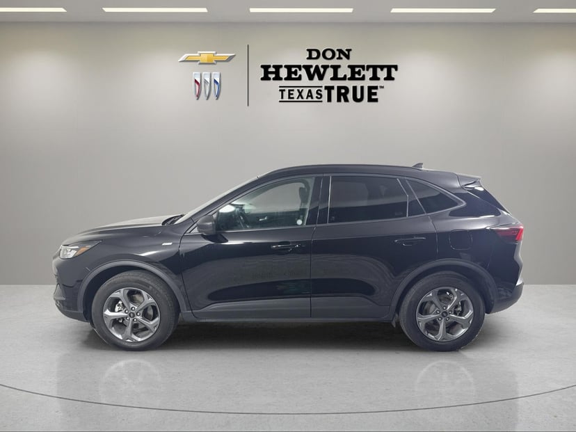 2025 Ford Escape - Image 3