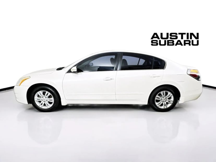 2012 Nissan Altima - Image 2