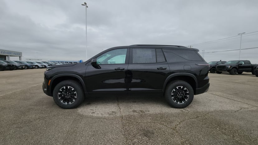 2026 Chevrolet Traverse - Image 2