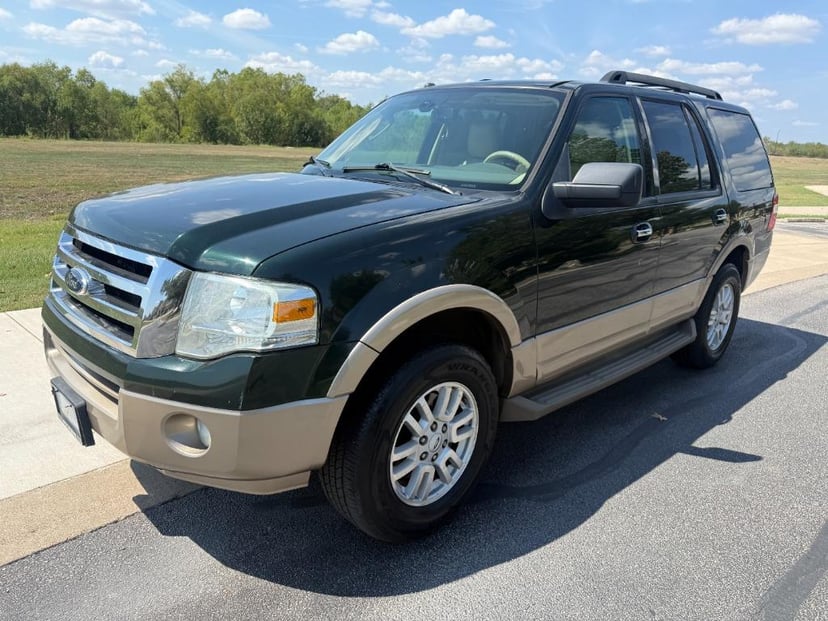 2013 Ford Expedition - Image 1