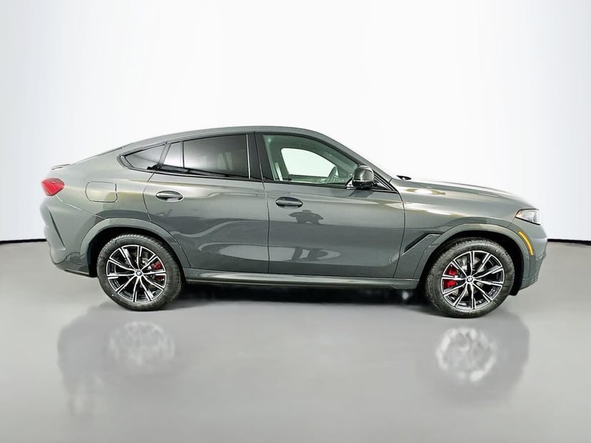 2027 BMW X6 - Image 2