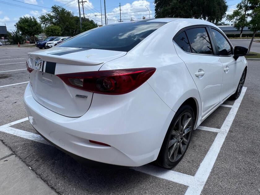 2018 Mazda Mazda3 - Image 2