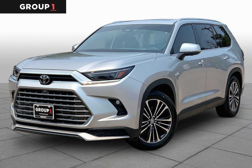 2024 Toyota Grand Highlander - Image 1