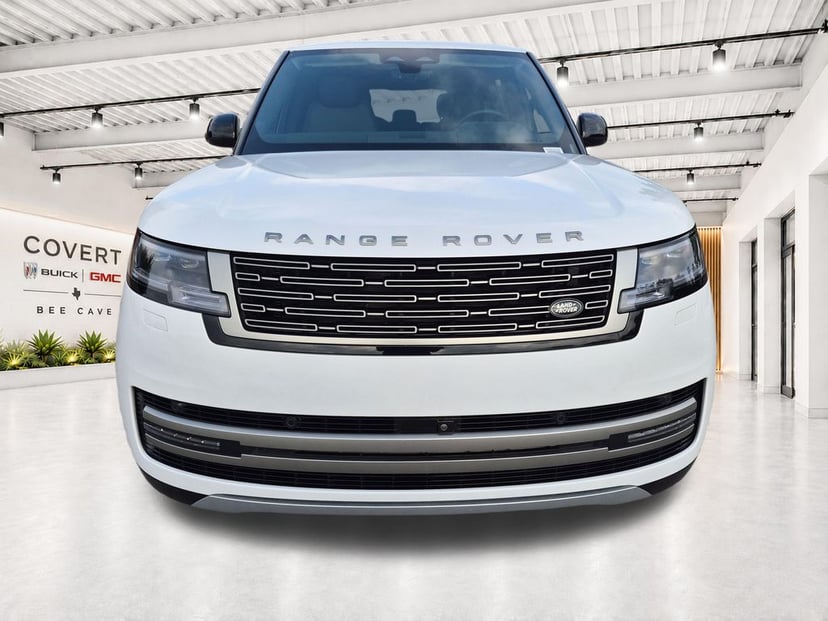 2024 Land Rover Range Rover SE - Image 3