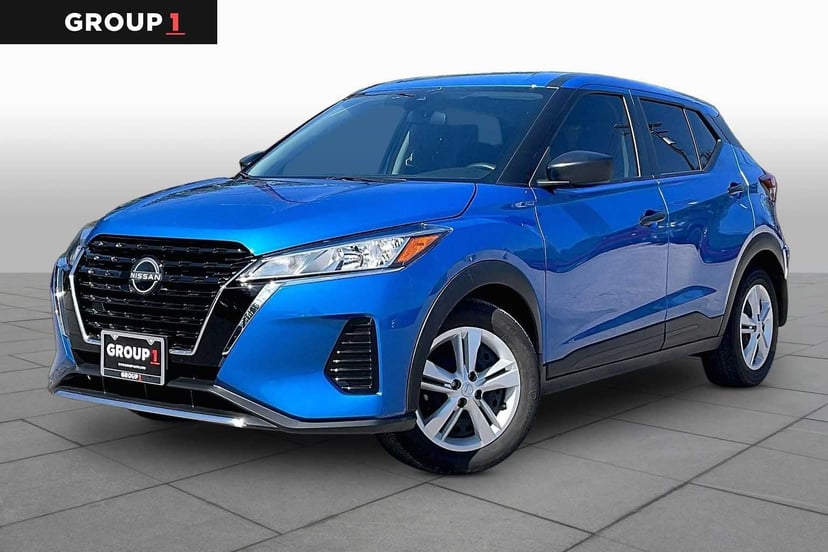 2025 Nissan Kicks Play - Image 1