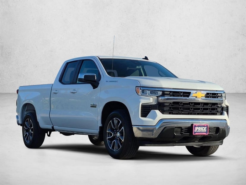 2022 Chevrolet Silverado - Image 2