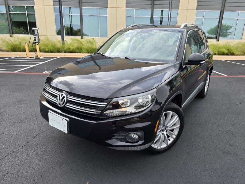 2012 Volkswagen Tiguan - Image 1