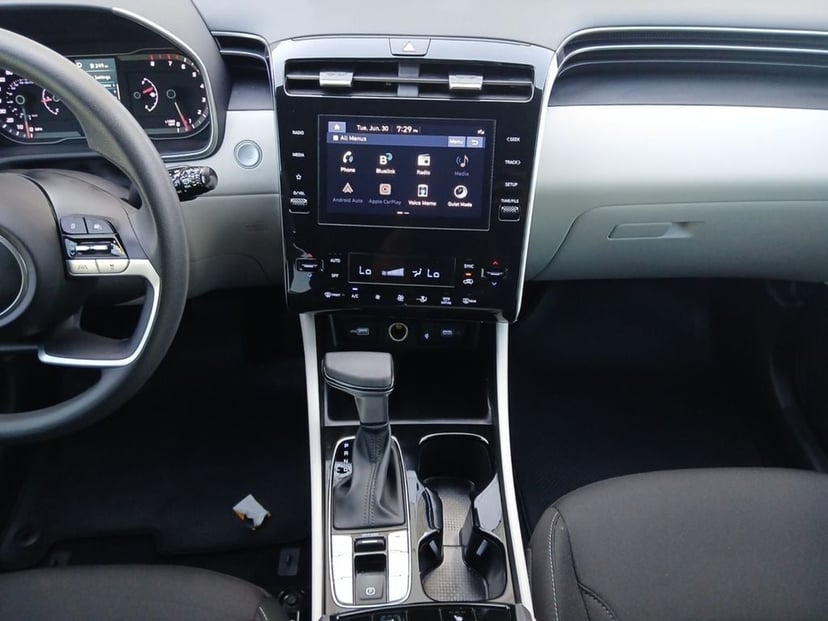 2024 Hyundai Tucson - Image 3