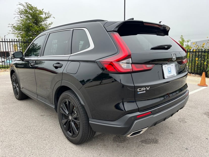 2025 Honda CR-V - Image 3