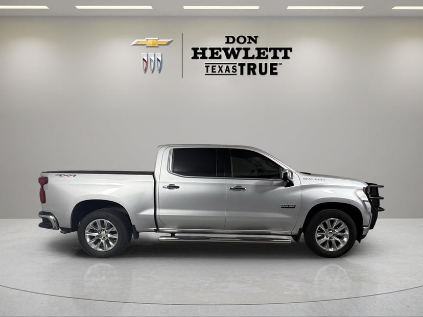 2022 Chevrolet Silverado LTD - Image 2