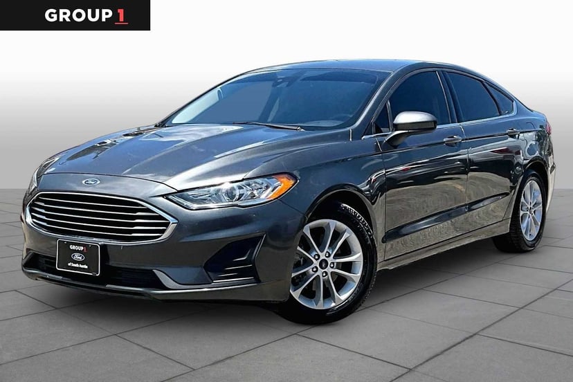 2019 Ford Fusion - Image 1