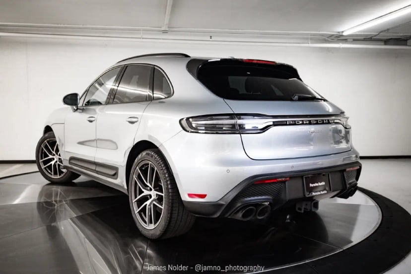 2024 Porsche Macan - Image 1