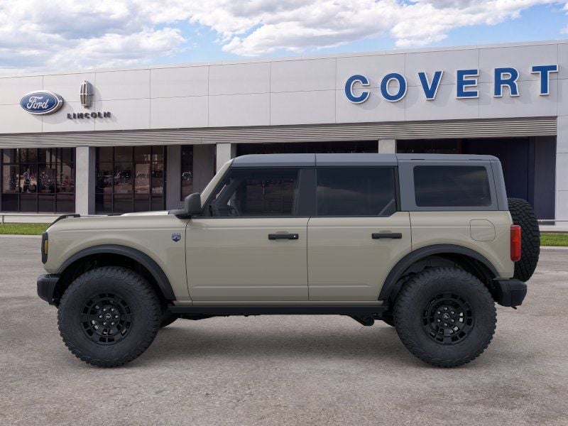 2026 Ford Bronco - Image 2