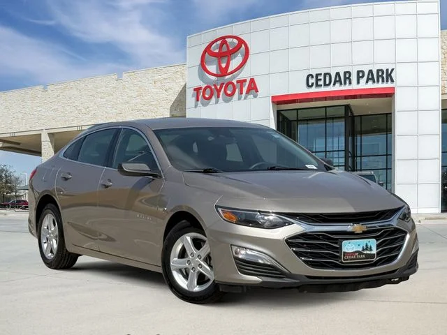 2024 Chevrolet Malibu - Image 1