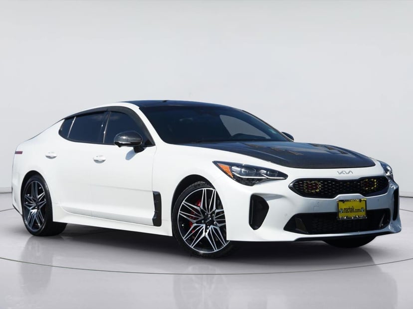 2022 Kia Stinger - Image 1