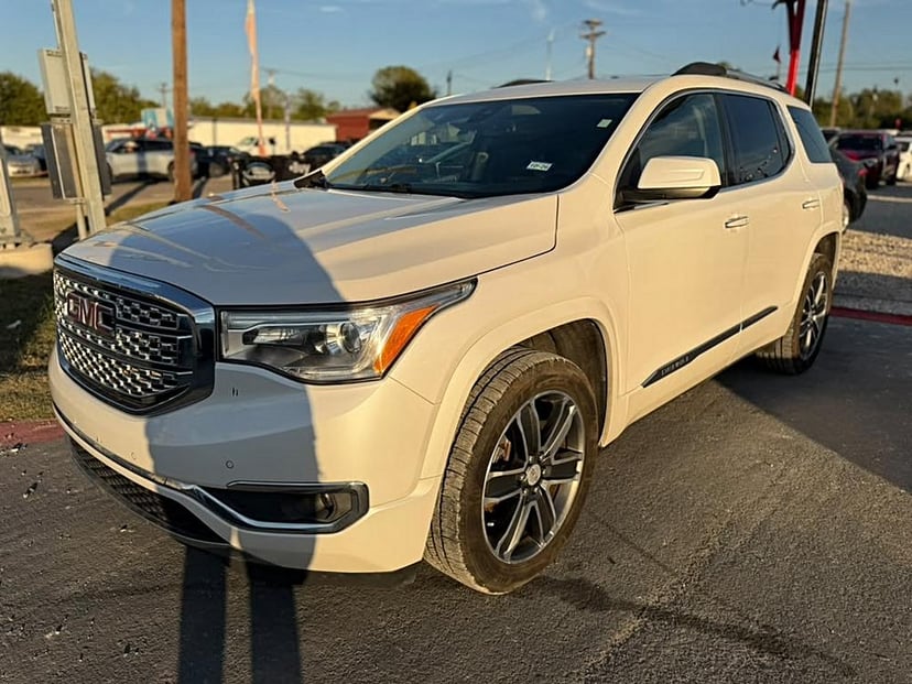 2017 GMC Acadia - Image 1