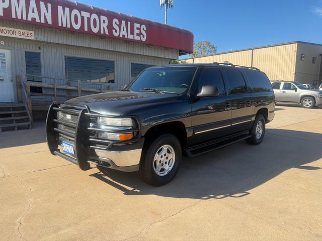 2004 Chevrolet Suburban - Image 1
