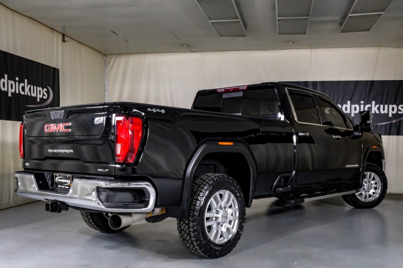 2022 GMC Sierra 3500HD - Image 2