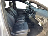 2025 Chrysler Pacifica - Preview 15
