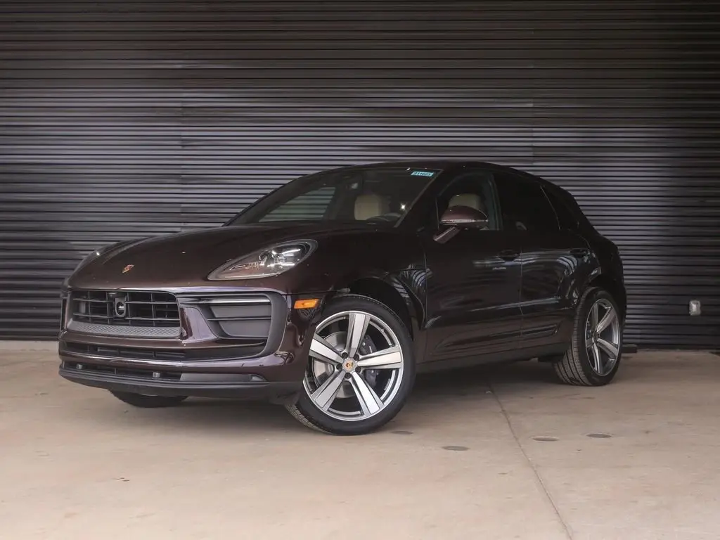 2026 Porsche Macan - Image 1