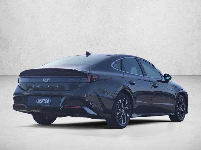 2024 Hyundai Sonata - Image 3