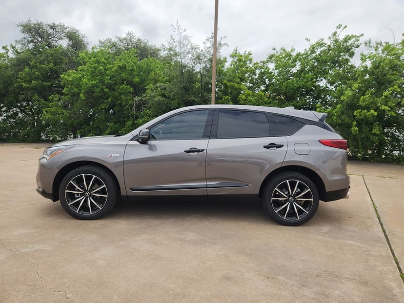 2026 Acura RDX - Image 2