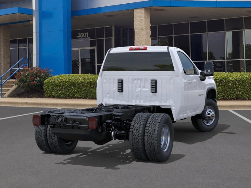 2026 Chevrolet Silverado HD - Image 1
