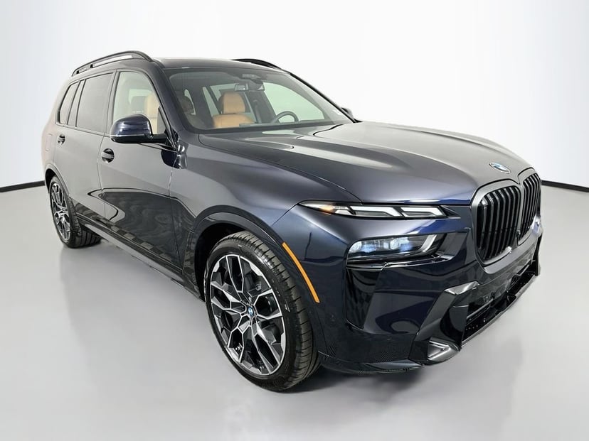 2027 BMW X7 - Image 1