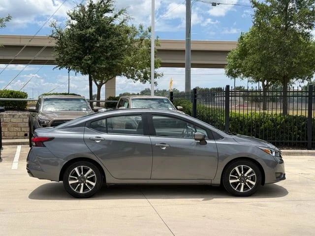 2024 Nissan Versa - Image 3